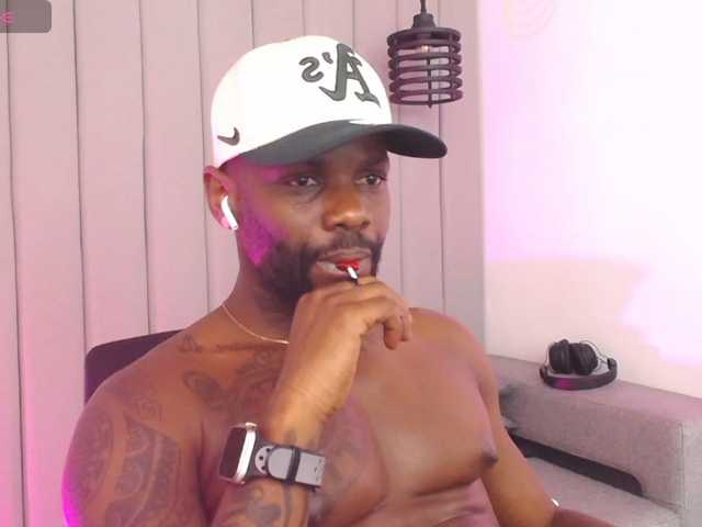 Mark-black