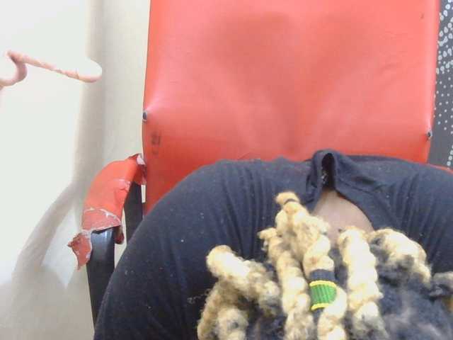 Prettylisah live cam on BongaCams
