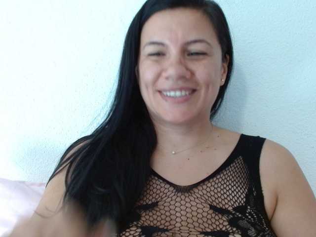 Almaalmy live cam on BongaCams
