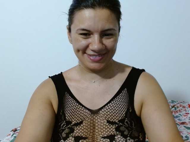 Almaalmy live cam on BongaCams