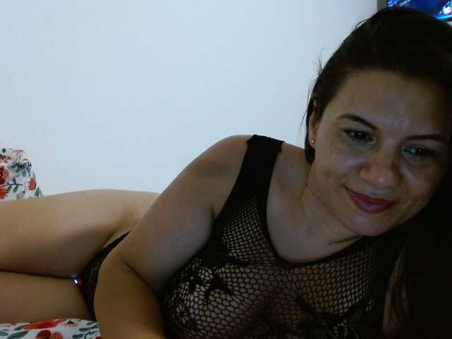 Almaalmy live cam on BongaCams