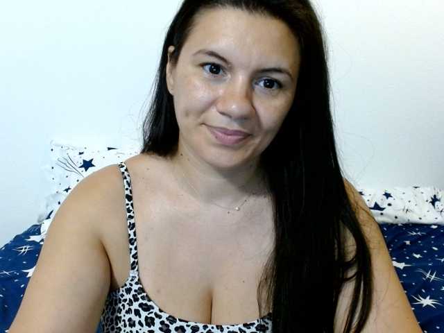 Almaalmy live cam on BongaCams