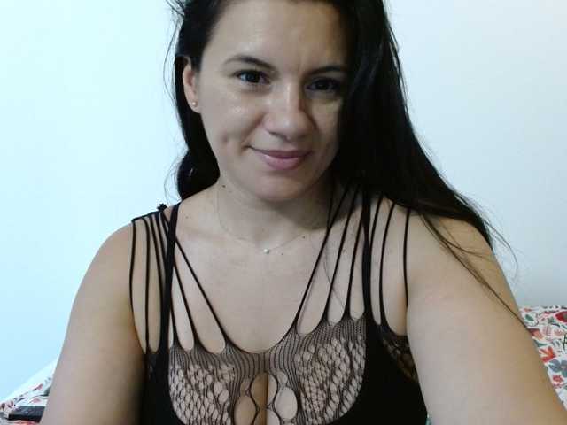 Almaalmy live cam on BongaCams