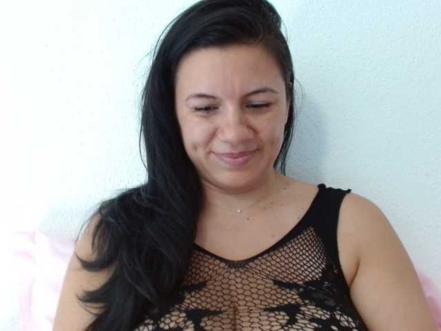 Almaalmy live cam on BongaCams