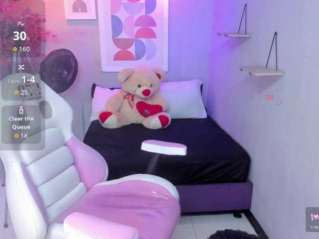 Renesmett live cam on BongaCams