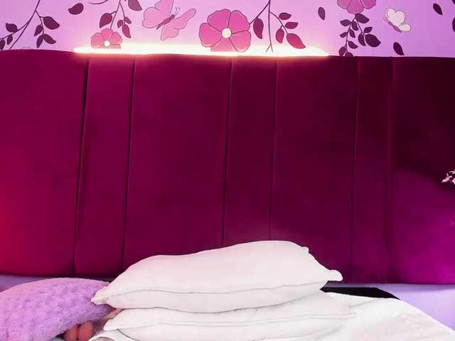 IsaCuper live cam on BongaCams