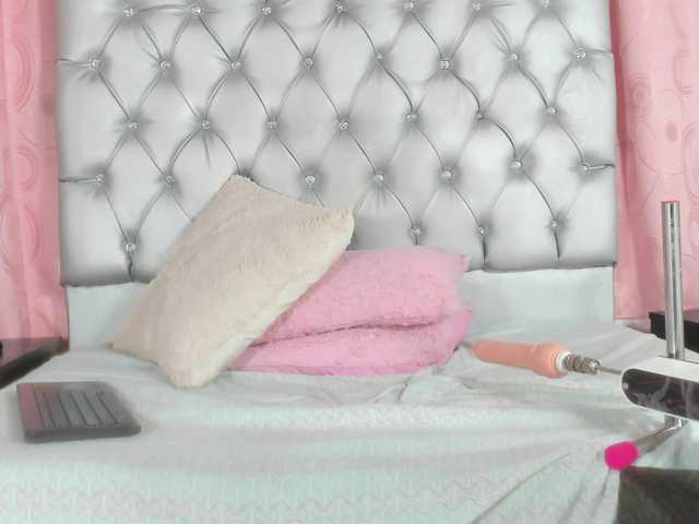 nikadiamon live cam on BongaCams
