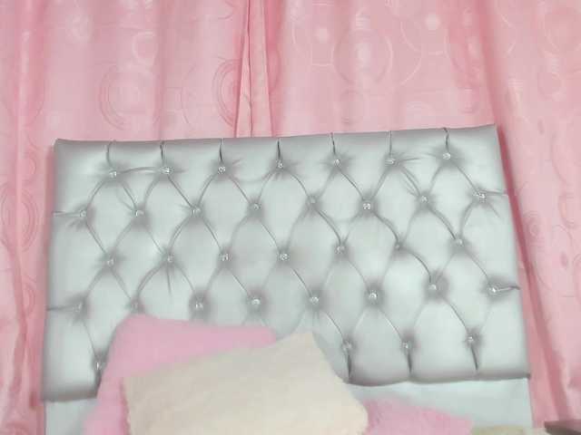 nikadiamon live cam on BongaCams