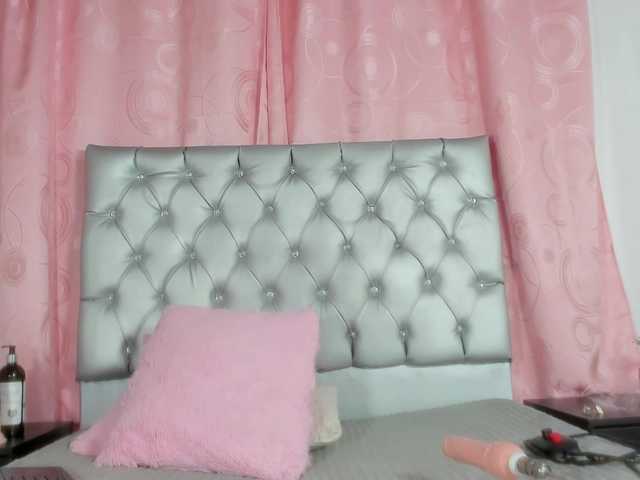 nikadiamon live cam on BongaCams