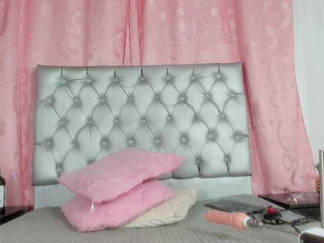 nikadiamon live cam on BongaCams