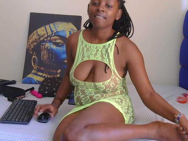 Sex chat gratuit in direct cu CocoTease33 pe BongaCams