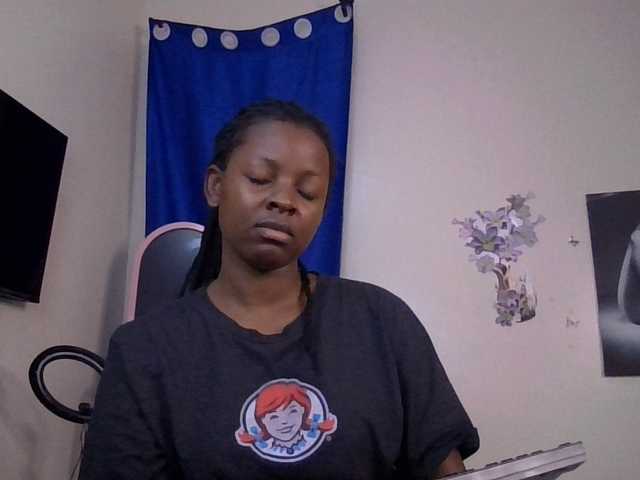 CocoTease33 live cam on BongaCams