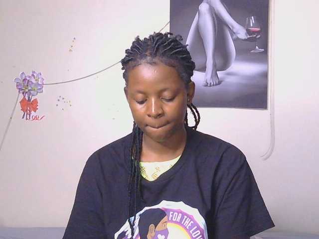 CocoTease33 live cam on BongaCams