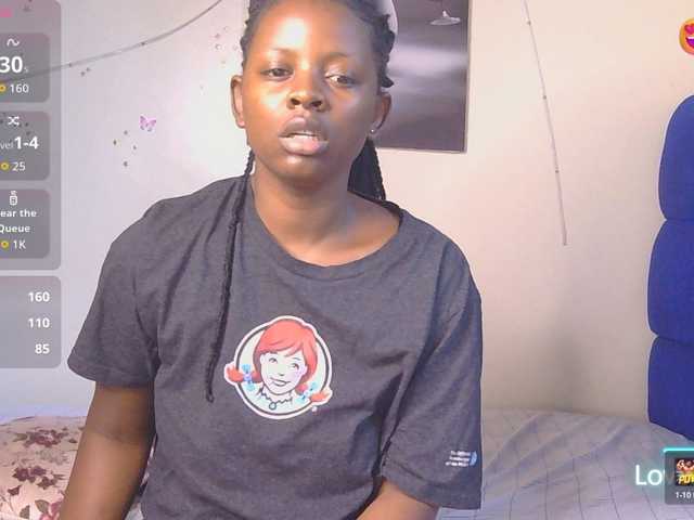 CocoTease33 live cam on BongaCams