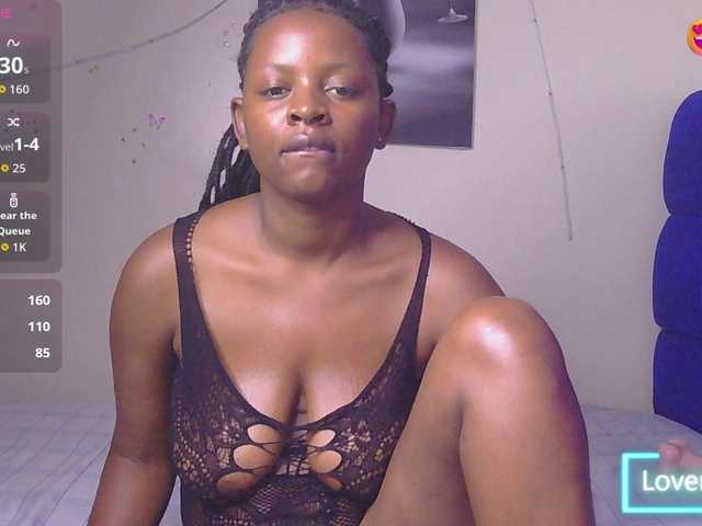 CocoTease33 live cam on BongaCams