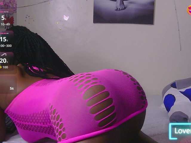 CocoTease33 live cam on BongaCams