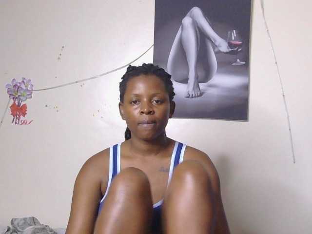 CocoTease33 — live female cam
