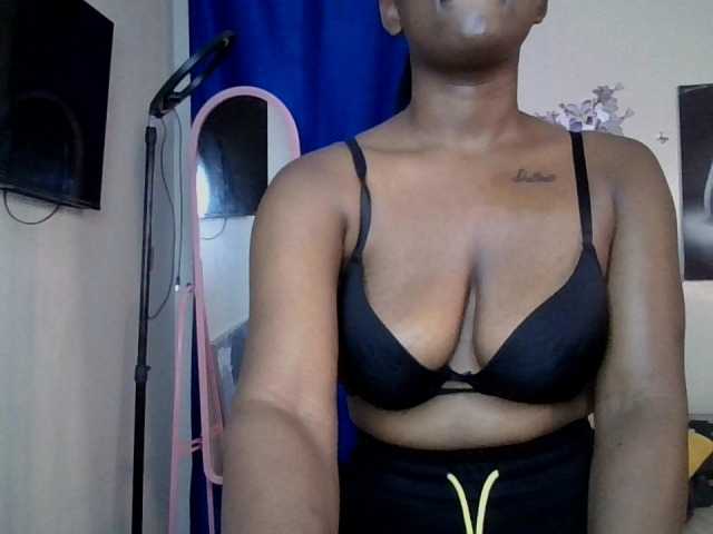 CocoTease33 live cam preview