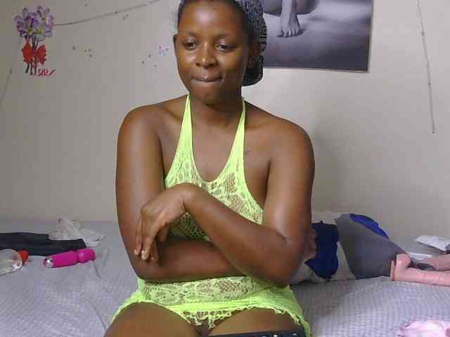 CocoTease33 webcam