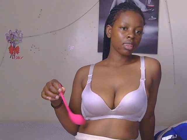 CocoTease33 webcam
