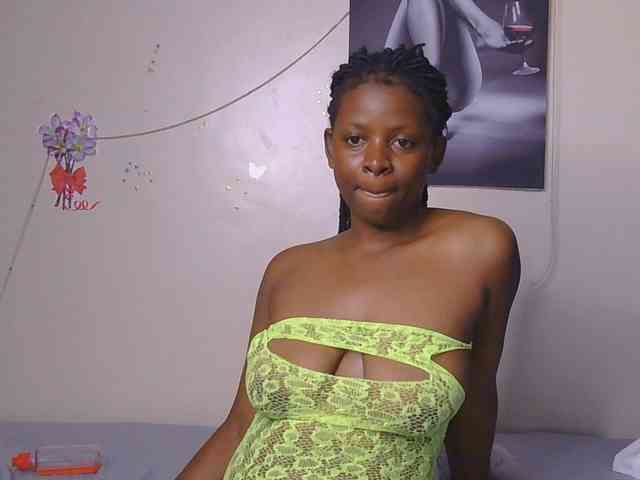 CocoTease33 CocoTease33