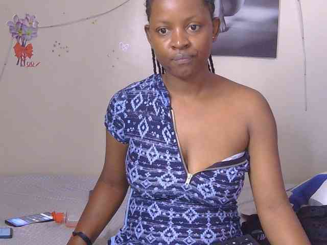 CocoTease33 webcam