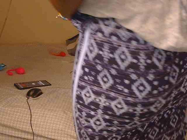 CocoTease33 webcam