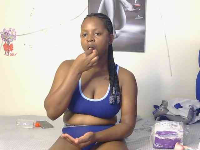 CocoTease33 webcam