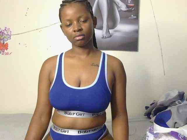 CocoTease33 webcam