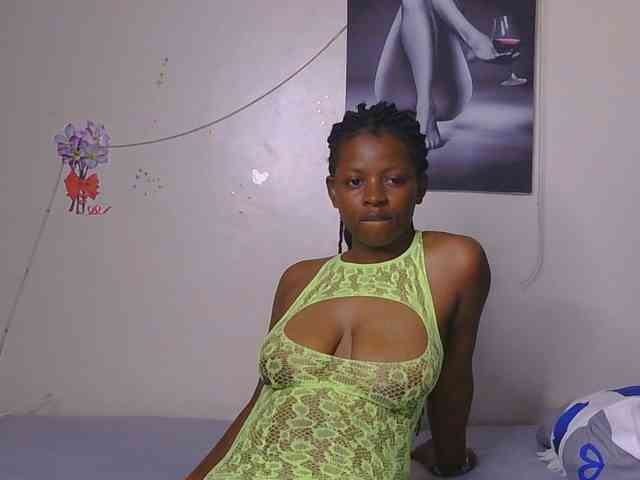 CocoTease33 webcam