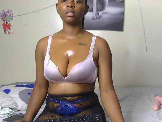 CocoTease33 CocoTease33
