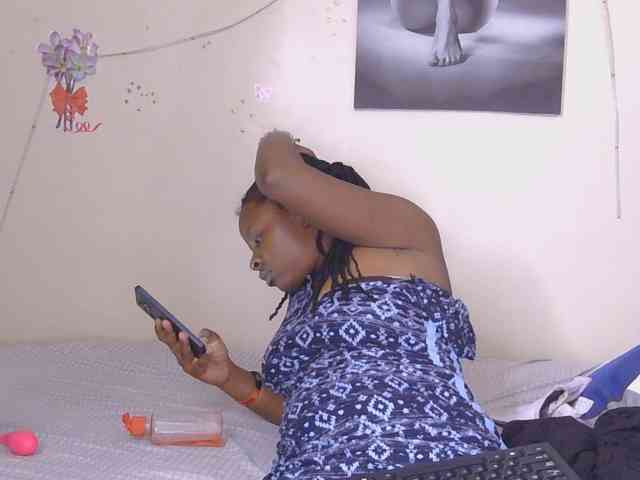 CocoTease33 webcam