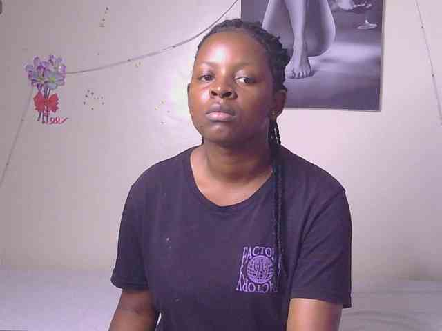 CocoTease33 webcam