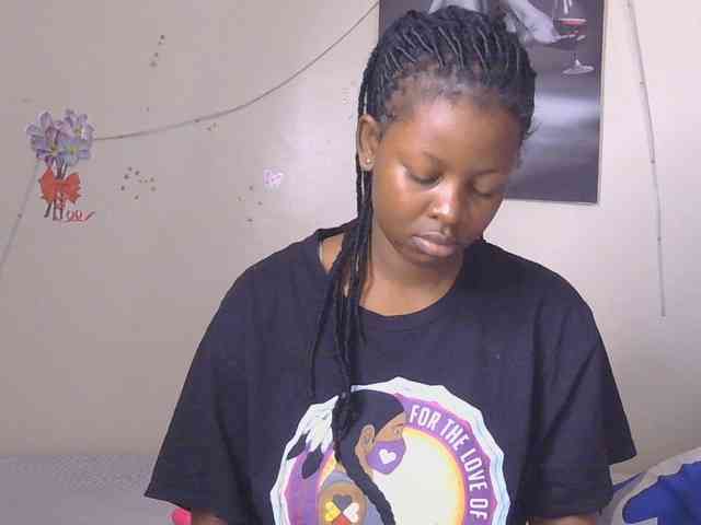 CocoTease33 webcam