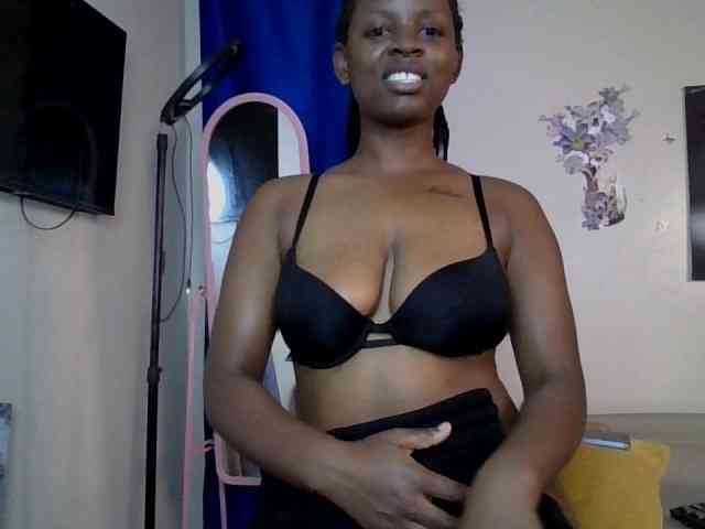 CocoTease33 webcam