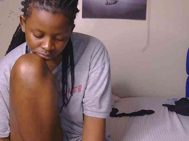 CocoTease33 webcam