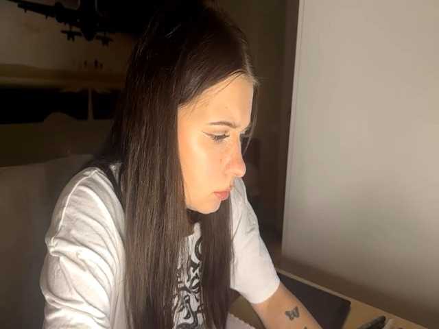 MaiaMassingill live cam on BongaCams