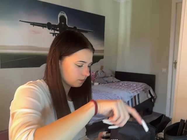 MaiaMassingill live cam on BongaCams