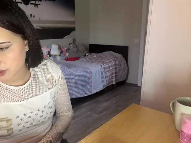 MaiaMassingill live cam on BongaCams