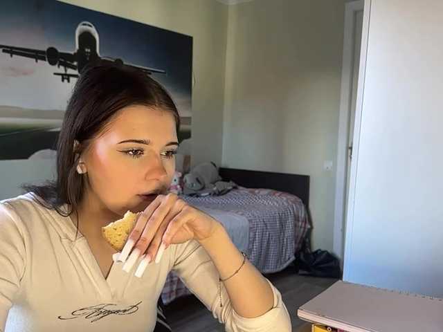 MaiaMassingill live cam on BongaCams