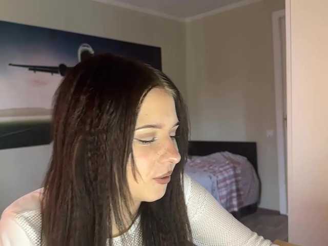 MaiaMassingill live cam on BongaCams