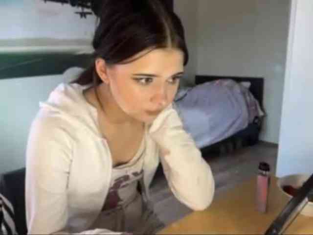 MaiaMassingill webcam