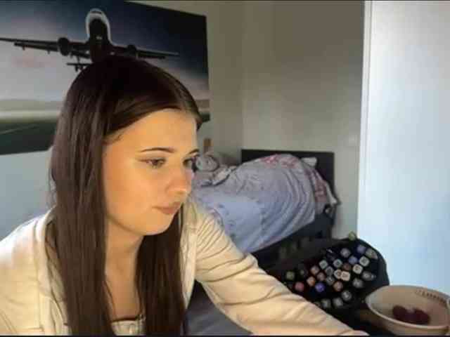 MaiaMassingill webcam