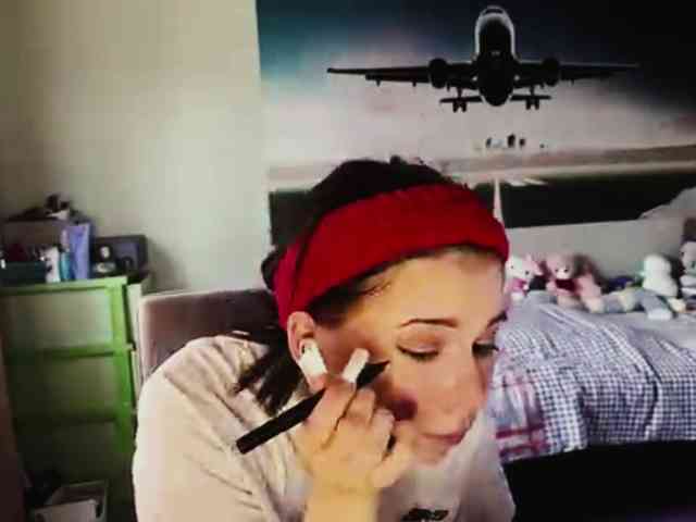 MaiaMassingill webcam