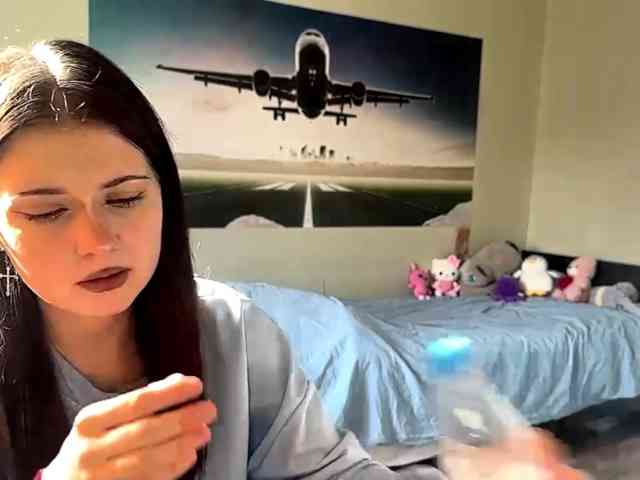 MaiaMassingill webcam