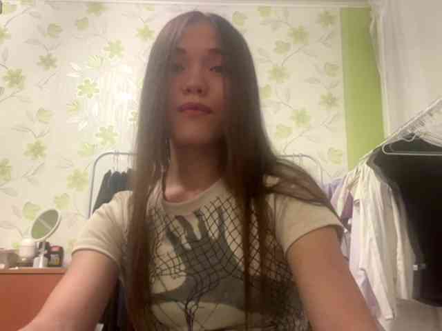 Model: JasminMuur