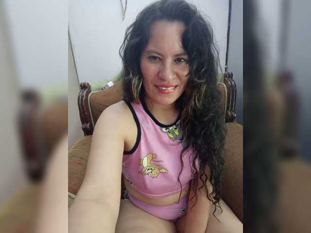 Rhaelya on Bongacams