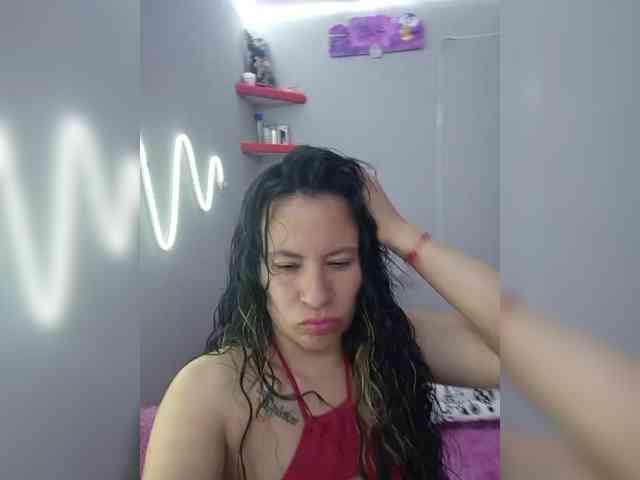 Rhaelya webcam
