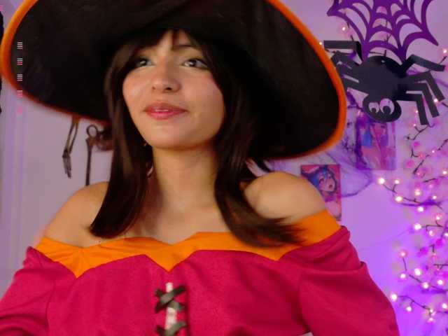 Swannamy live cam on BongaCams