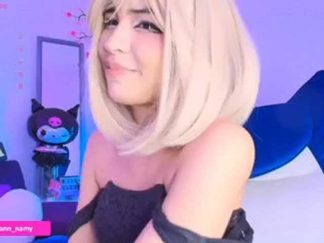 Swannamy live cam on BongaCams
